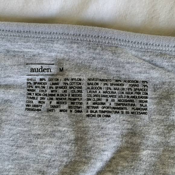 Halter top - Picture 2 of 2